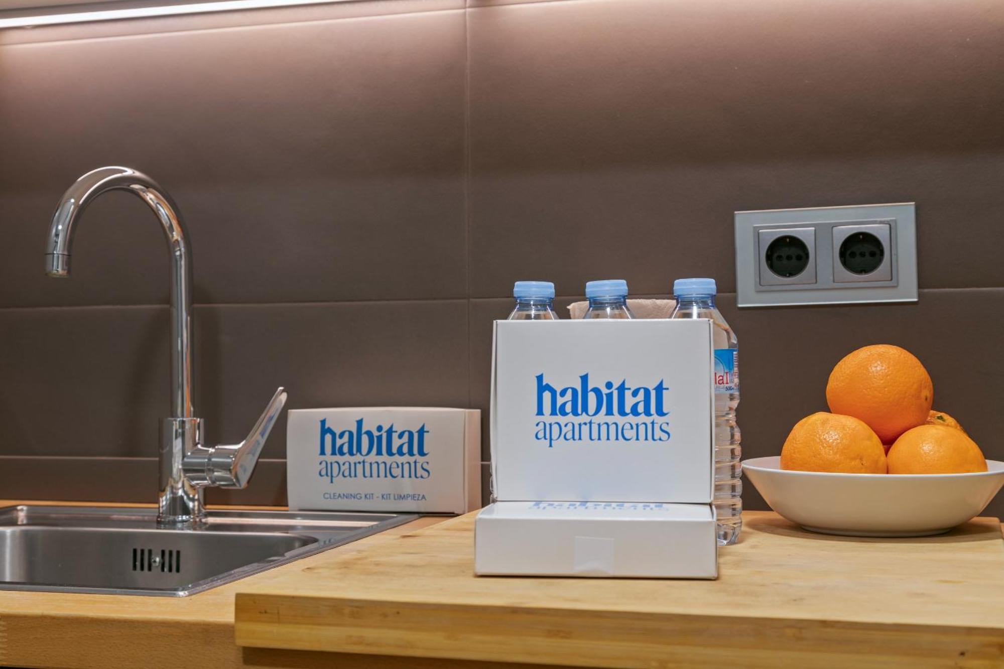ברצלונה Habitat Apartments Alibei מראה חיצוני תמונה