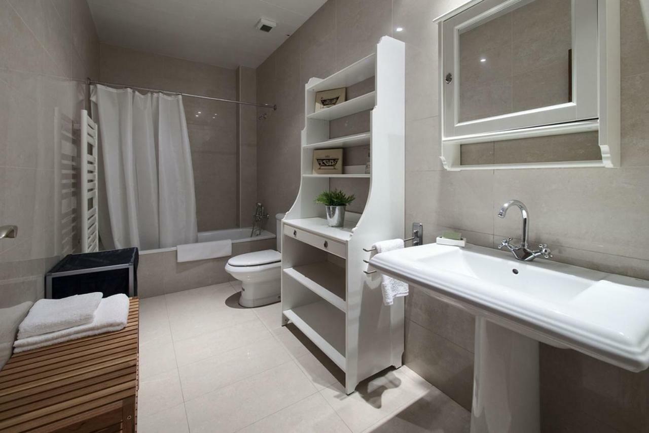 ברצלונה Habitat Apartments Alibei מראה חיצוני תמונה